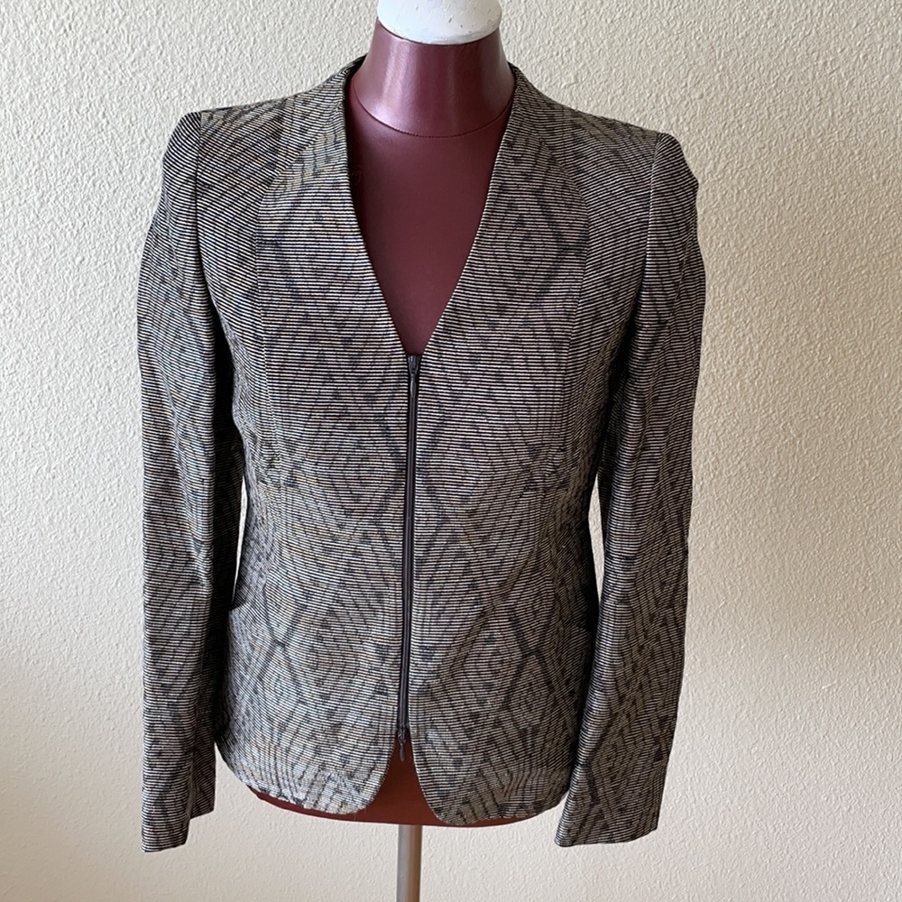 NWOT LAFAYETTE 148 NEW YORK V NECK FITTED ZIP CLOSURE JACKET SIZE 0